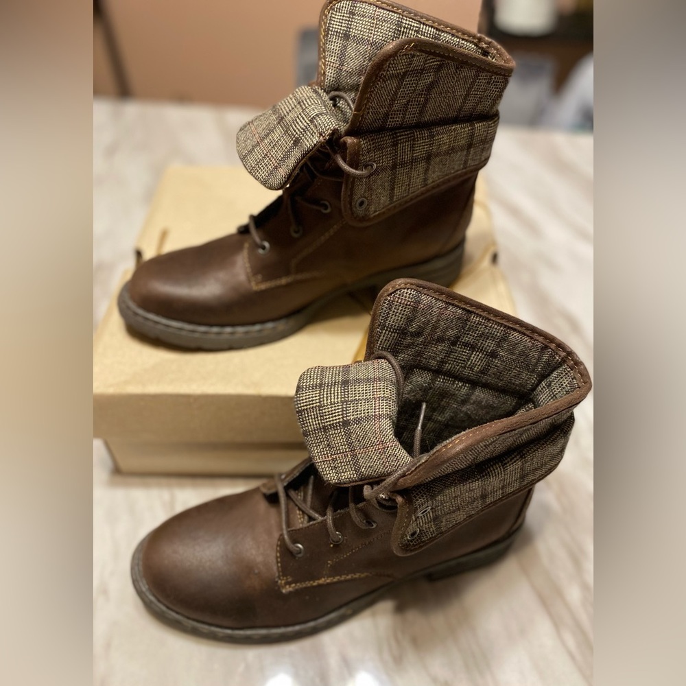 B.O.C BRISTOL BROWN ANKLE BOOTS Sz 9.5